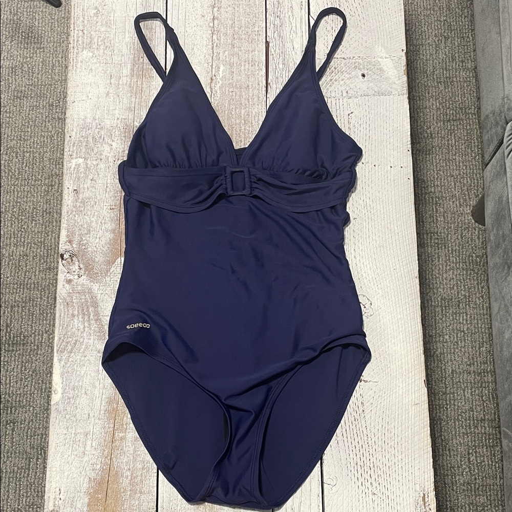 Speedo Women’s One Piece Blue Swimsuit Size 8